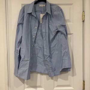 Everlane Light Blue Casual Button Down Shirt